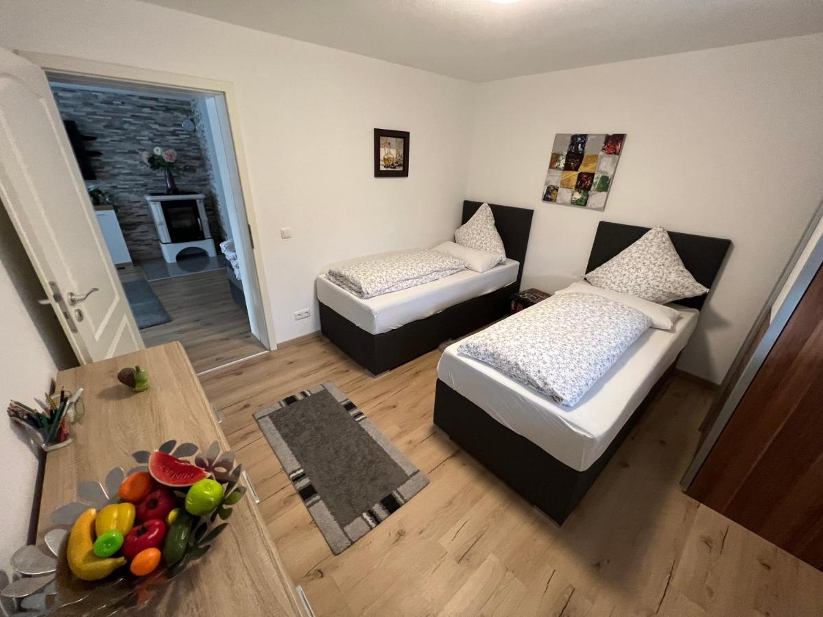 Terrassenwohnung In Estenfeld Bei Wuerzburg Екстериор снимка