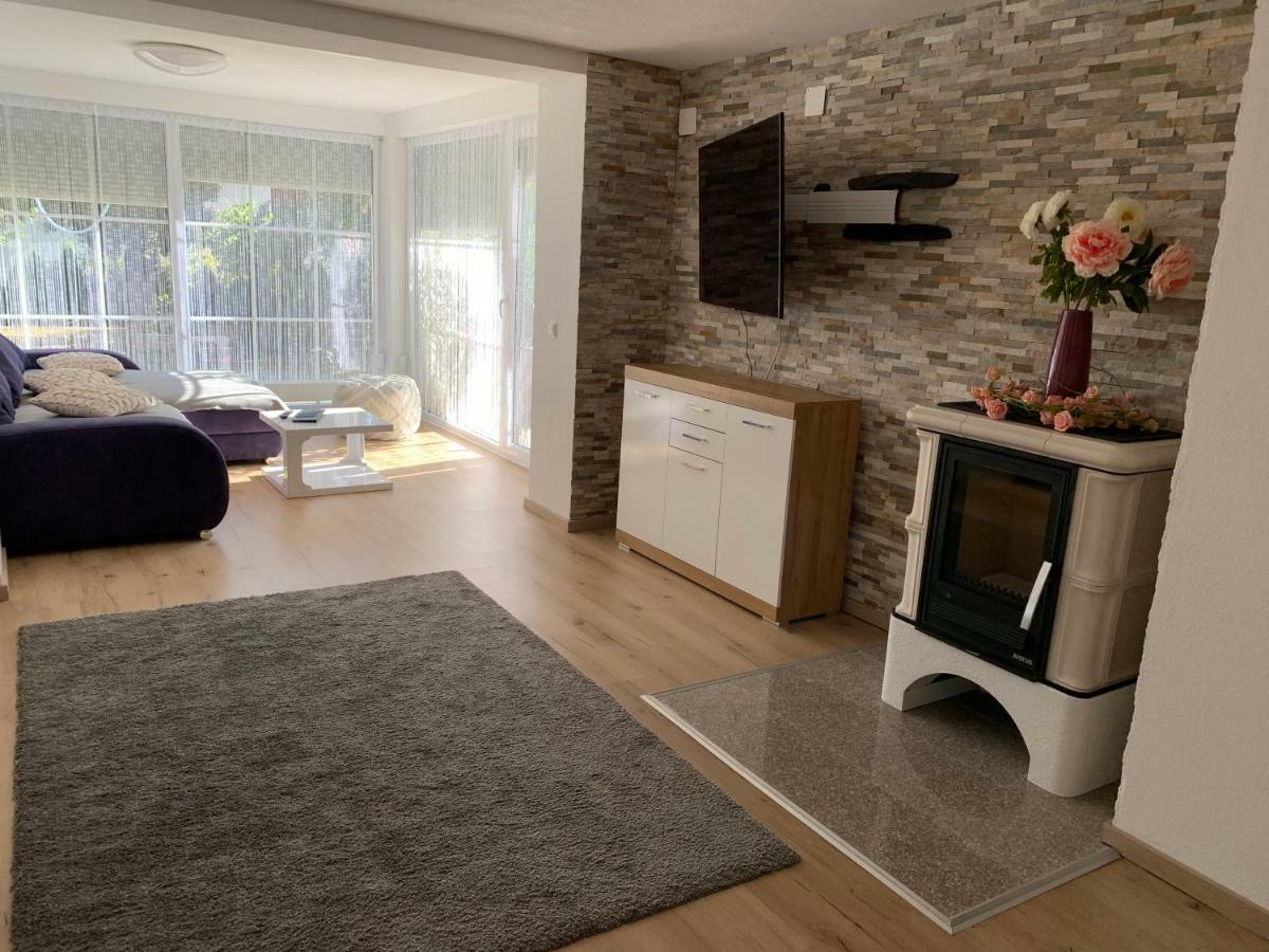 Terrassenwohnung In Estenfeld Bei Wuerzburg Екстериор снимка