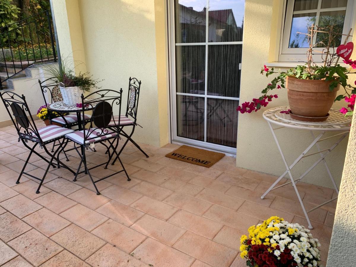 Terrassenwohnung In Estenfeld Bei Wuerzburg Екстериор снимка