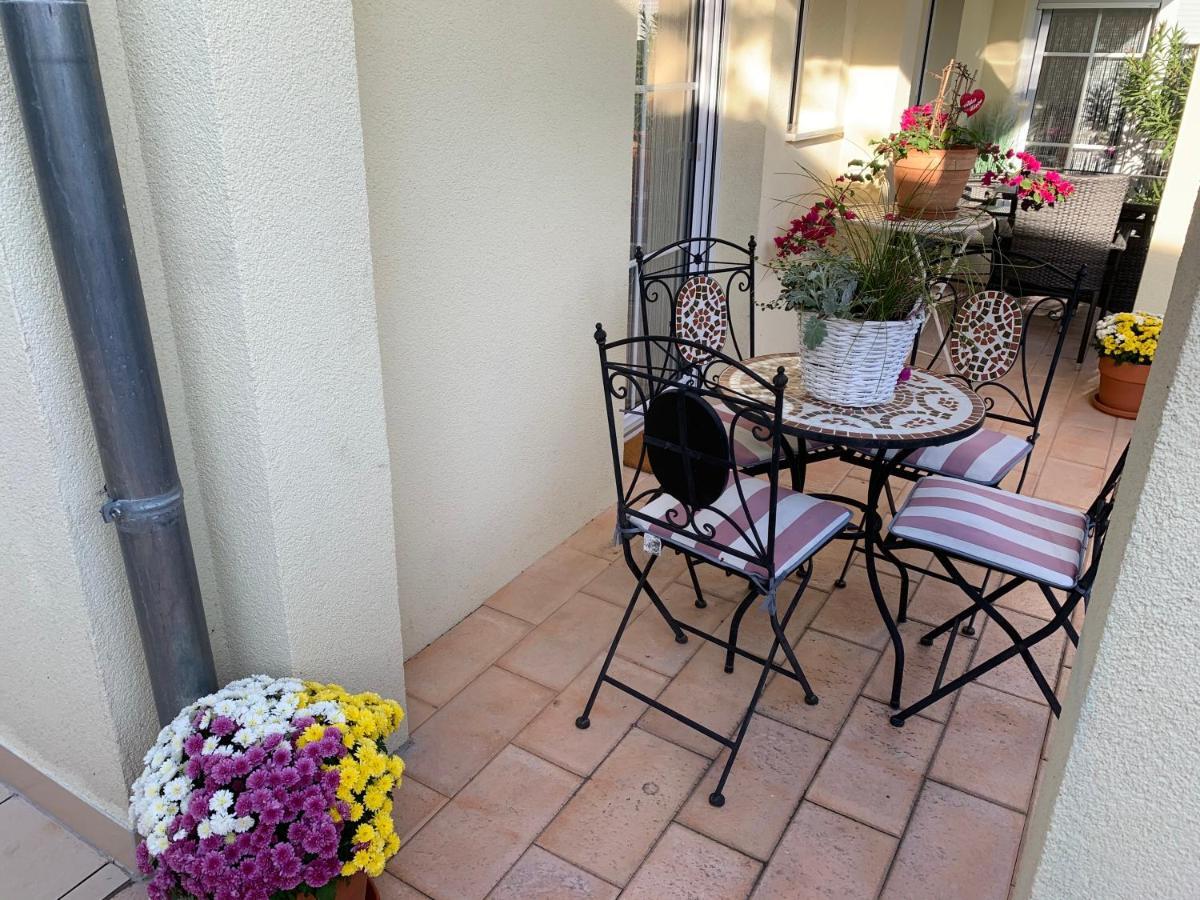 Terrassenwohnung In Estenfeld Bei Wuerzburg Екстериор снимка